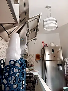 Snapshot of estrogeni chatting on 04.08.26 estrogeni online show from 04.08.26