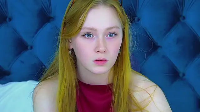 Snapshot of AgataFoxley chatting on 10.08.25 AgataFoxley online show from 10.08.25