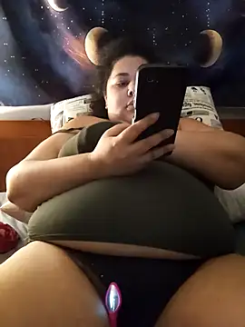 Snapshot of xlatinastar chatting on 09.18.25 xlatinastar online show from 09.18.25