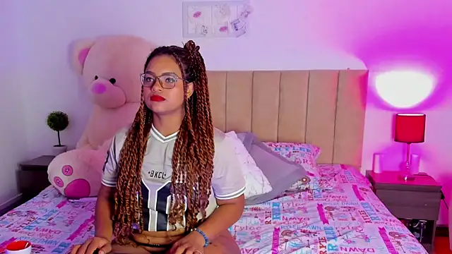 Hill Brownie online show from 12.05.25