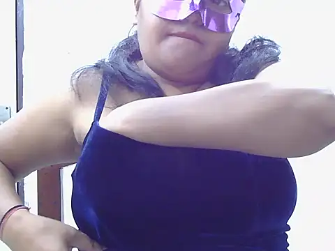 Snapshot of Cute_Girl51 chatting on 10.05.25 Cute Girl51 online show from 10.05.25