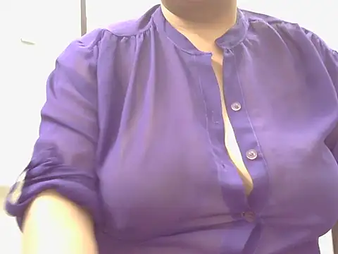 Snapshot of Cute_Girl51 chatting on 10.07.25 Cute Girl51 online show from 10.07.25