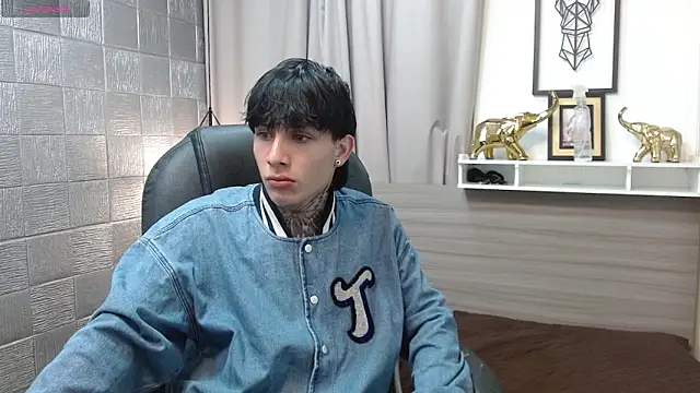 Iantwink18 online show from 02.24.26