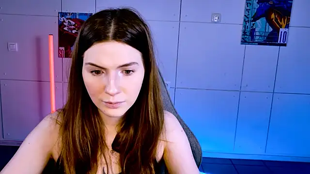 Snapshot of AliceCUNTach chatting on 10.16.25 AliceCUNTach online show from 10.16.25