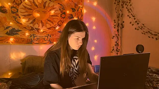 AliceCUNTach online show from 02.12.26