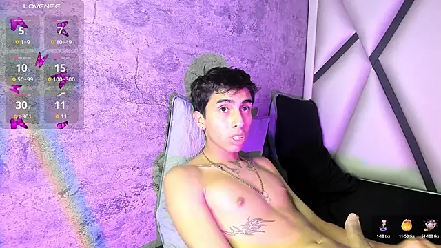 Amy Fox03 online show from 11.04.25