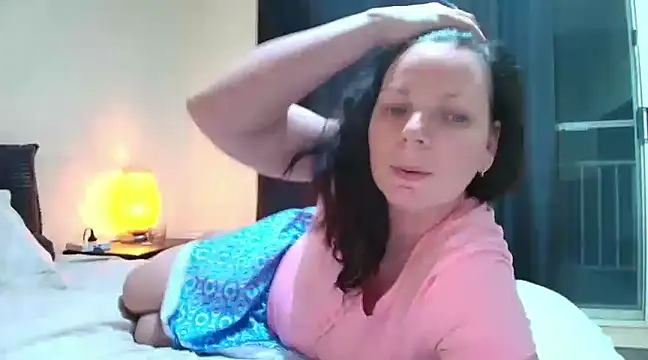 aussiepeaches online show from 01.30.25