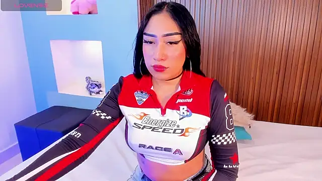 Snapshot of RebecaRush4 chatting on 10.12.25 RebecaRush4 online show from 10.12.25