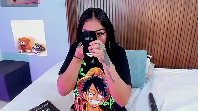 Snapshot of RebecaRush4 chatting on 10.23.25 RebecaRush4 online show from 10.23.25