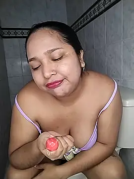 Angelly ricura online show from 11.30.25