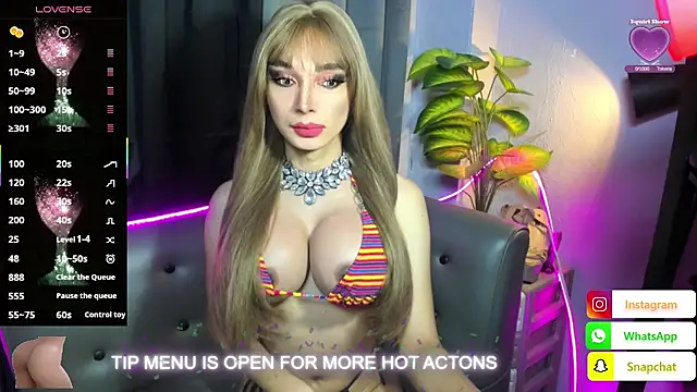 Snapshot of MISTRESSMonica_xxx chatting on 07.10.26 MISTRESSMonica xxx online show from 07.10.26