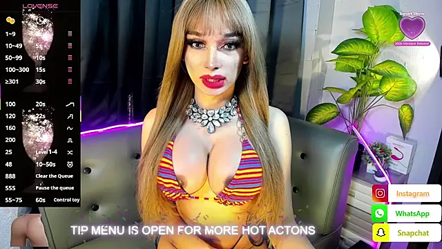 Snapshot of MISTRESSMonica_xxx chatting on 07.11.26 MISTRESSMonica xxx online show from 07.11.26