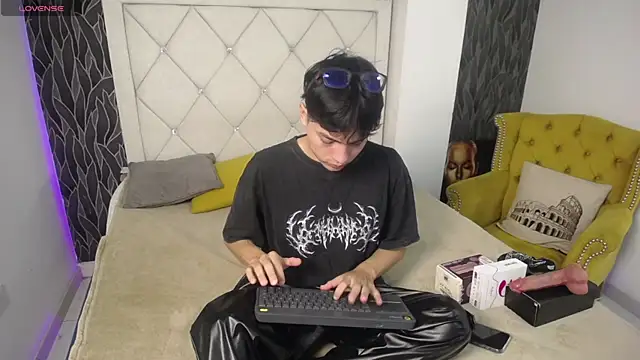 SamuFOXXX online show from 10.06.25