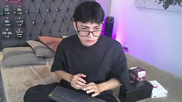 SamuFOXXX online show from 10.10.25