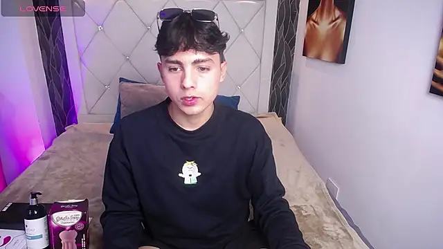 SamuFOXXX online show from 10.22.25