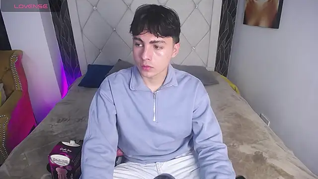 SamuFOXXX online show from 10.24.25