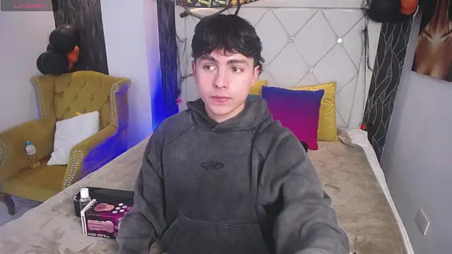 SamuFOXXX online show from 11.04.25