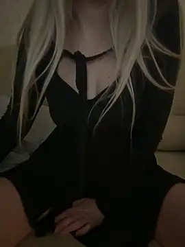 Nikihot   online show from 12.19.25