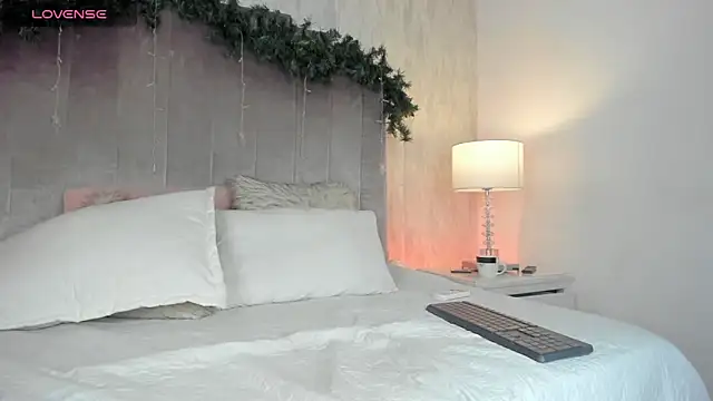 salma lutz online show from 12.15.25