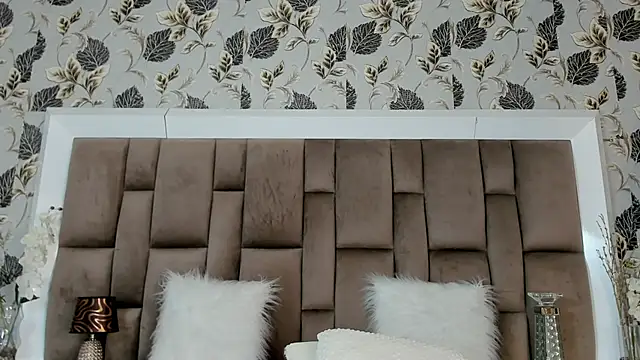 LizaMintelli online show from 11.29.25