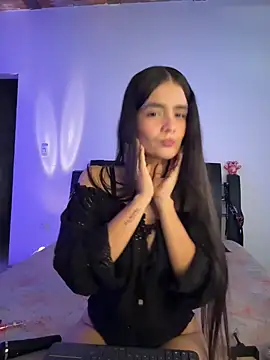 Ashley and Zoe online show from 11.30.25