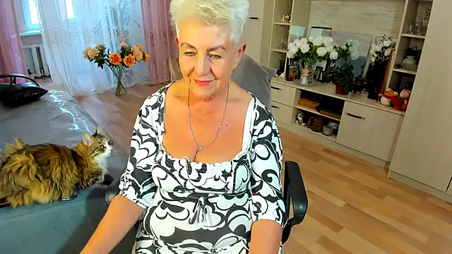 HotandMature online show from 07.07.26