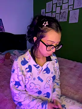 Valen-Foxx online show from 10.12.25