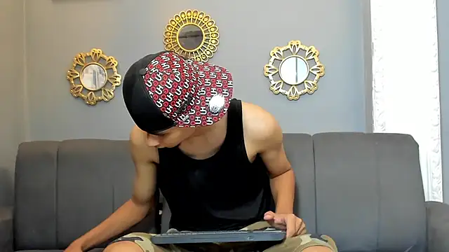 Snapshot of kenix_777 chatting on 09.26.25 kenix 777 online show from 09.26.25