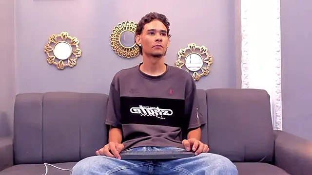 Snapshot of kenix_777 chatting on 10.01.25 kenix 777 online show from 10.01.25