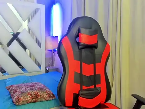 Snapshot of kenix_777 chatting on 10.09.25 kenix 777 online show from 10.09.25