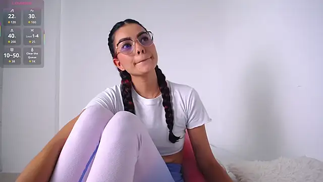 emilytolson  online show from 10.10.25