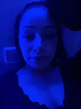 Snapshot of tunenahott chatting on 11.30.25 tunenahott online show from 11.30.25