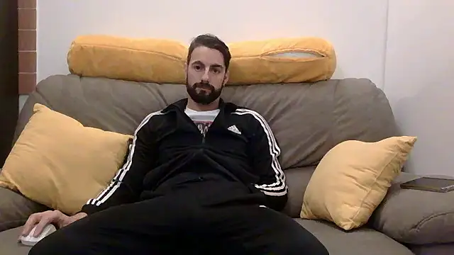 Amicisegreti online show from 01.12.26