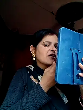 Snapshot of Sexy_hot66 chatting on 10.31.25 Sexy hot66 online show from 10.31.25