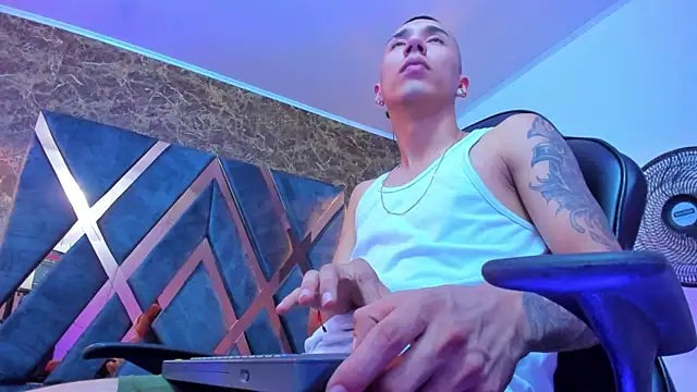 Justin Lakee online show from 09.13.25