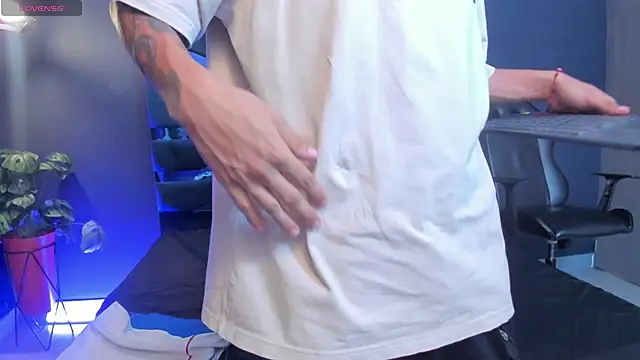 Justin Lakee online show from 10.03.25