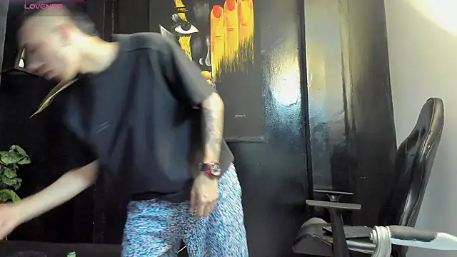 Justin Lakee online show from 10.31.25