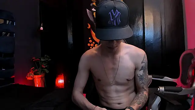 Justin Lakee online show from 11.06.25