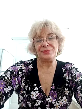 52MiaLove02 online show from 11.19.25