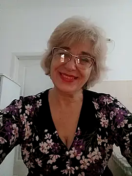 52MiaLove02 online show from 11.20.25