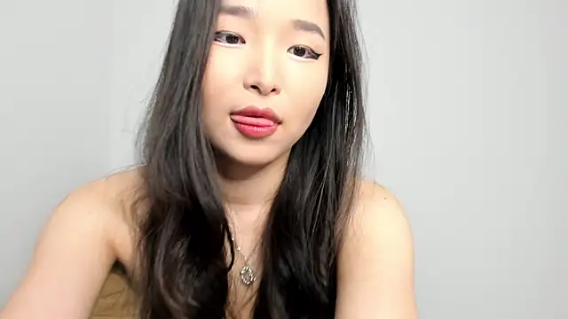 Soyun Mia online show from 02.17.26