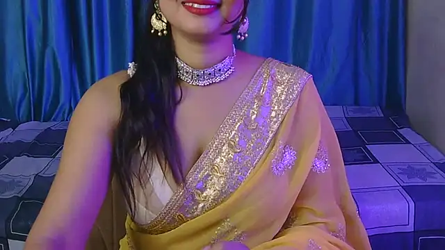 priya-kumari22 online show from 11.20.25