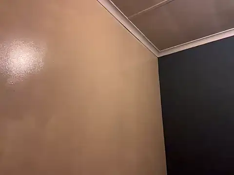 Snapshot of Cianda24 chatting on 10.04.25 Cianda24 online show from 10.04.25