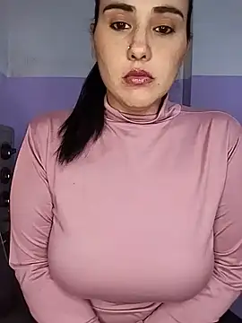 Snapshot of kariciasecreta chatting on 07.02.26 kariciasecreta online show from 07.02.26