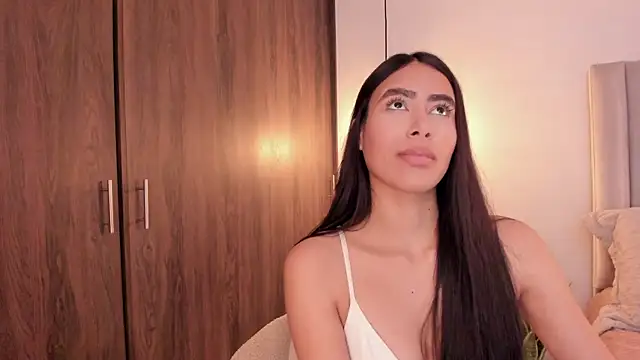 Snapshot of imsaraah chatting on 11.02.25 imsaraah online show from 11.02.25