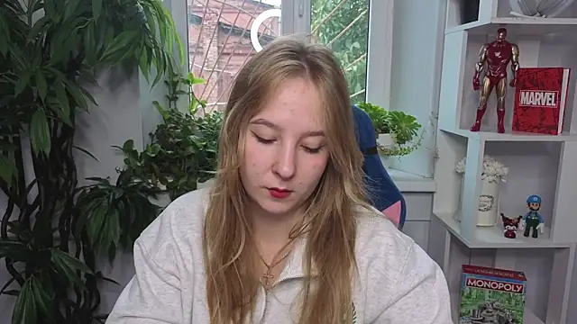 CarolGonzalez online show from 10.01.25
