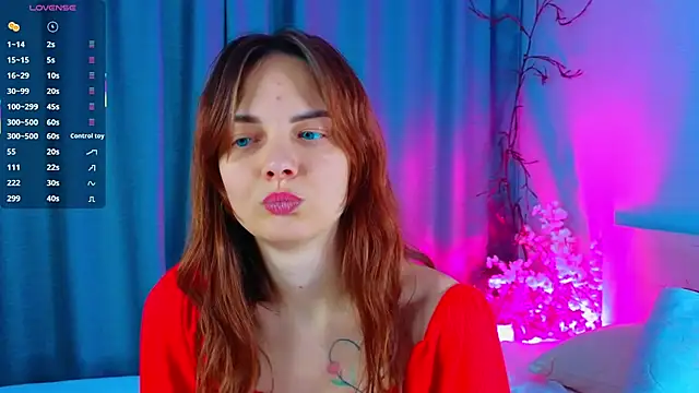 Snapshot of LisaDrake chatting on 10.03.25 LisaDrake online show from 10.03.25