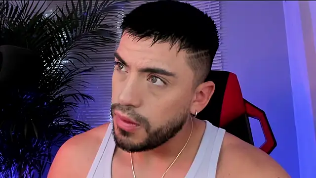 Alexander Diiaz online show from 10.04.25