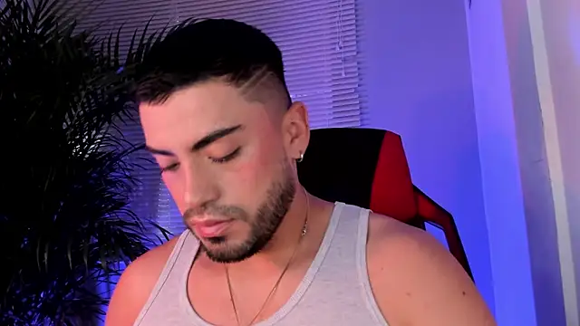 Alexander Diiaz online show from 10.08.25