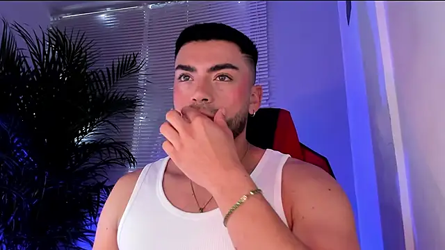 Alexander Diiaz online show from 10.15.25